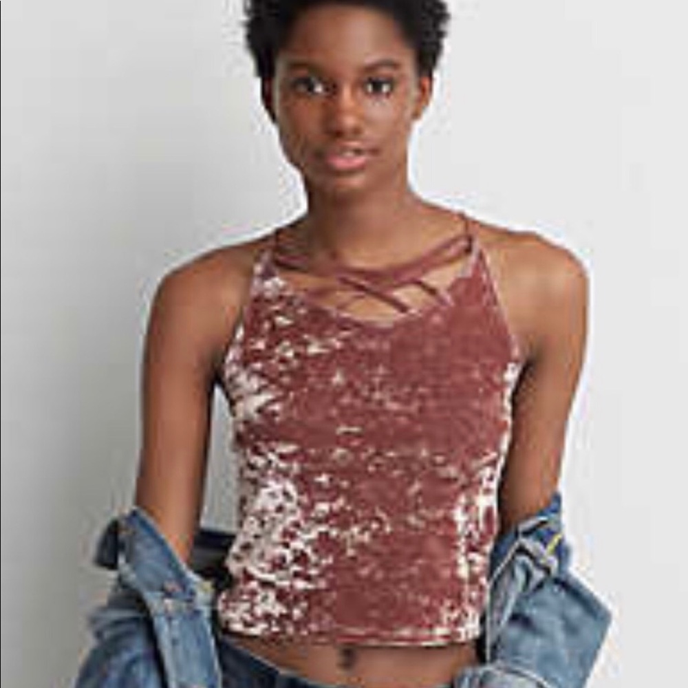 AE velvet crop top 🤍